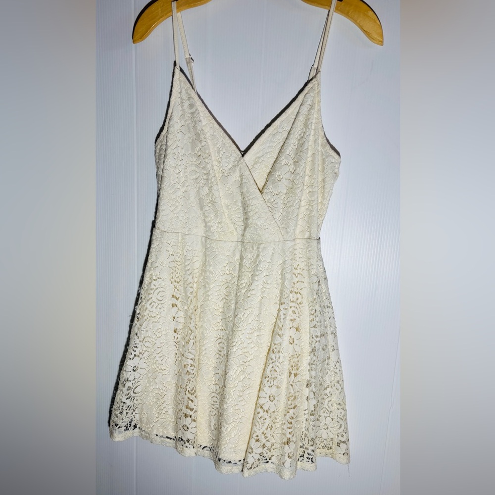 Love, Fire Cream Lace dress size small